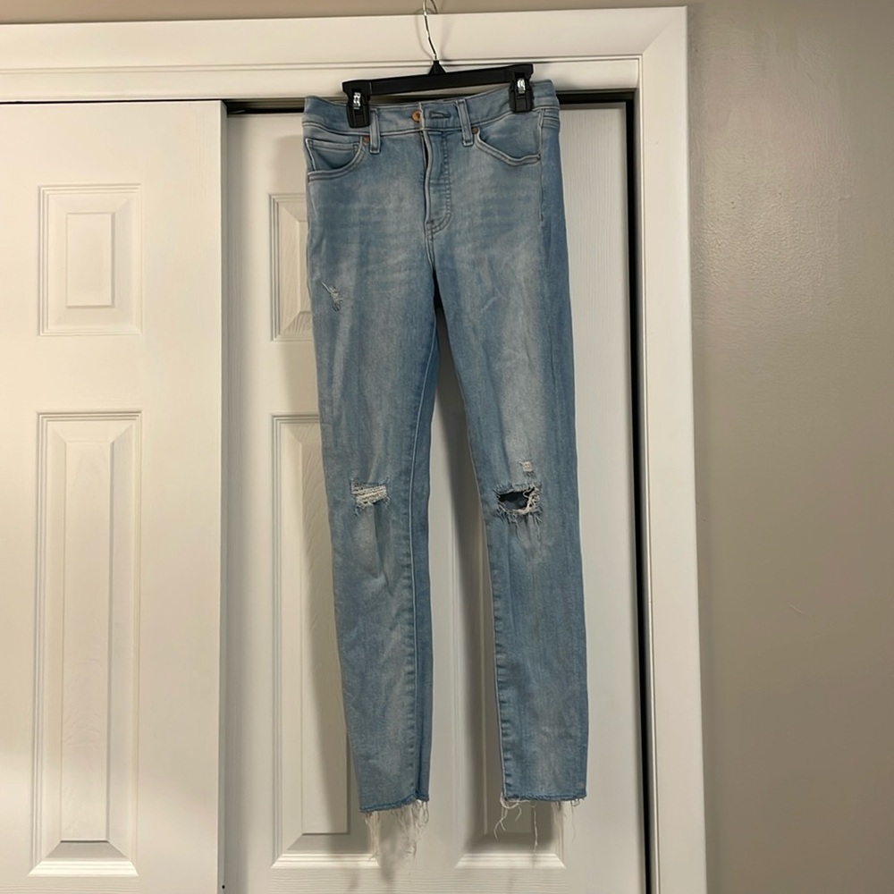 Express skinny jeans. Mid rise.